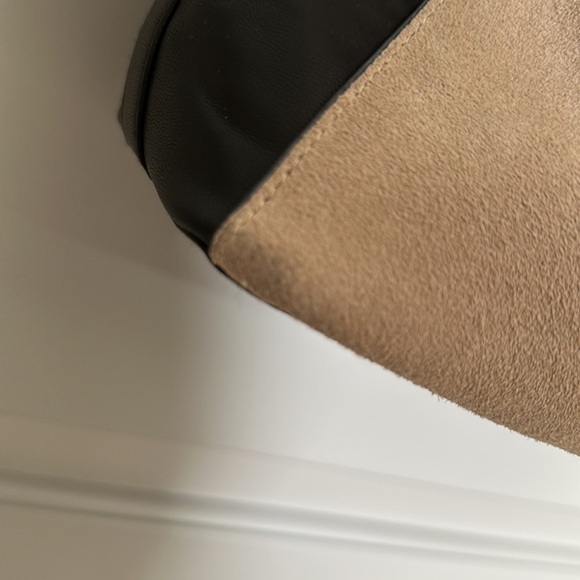 Great condition faux suede and faux leather, H&M shoulder bag, tan and black - Picture 7 of 7